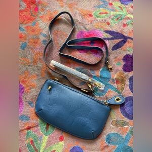 Blue Leather Women's crossbody/wristlet bag w/both straps